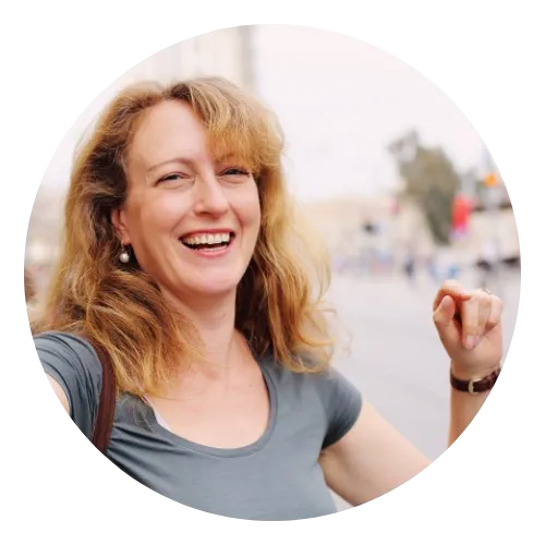  Témoignage de Caroline M., 36 ans, qui partage son expérience positive avec Slim-Young : perte de poids douce, complémentation naturelle, bien-être et paix avec son corps.
