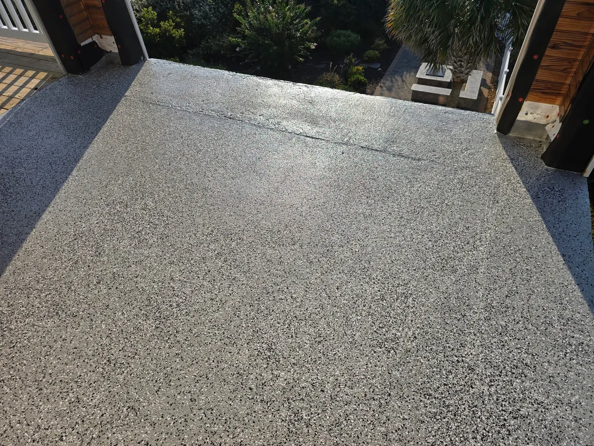 Close view of a flake epoxy garage floor