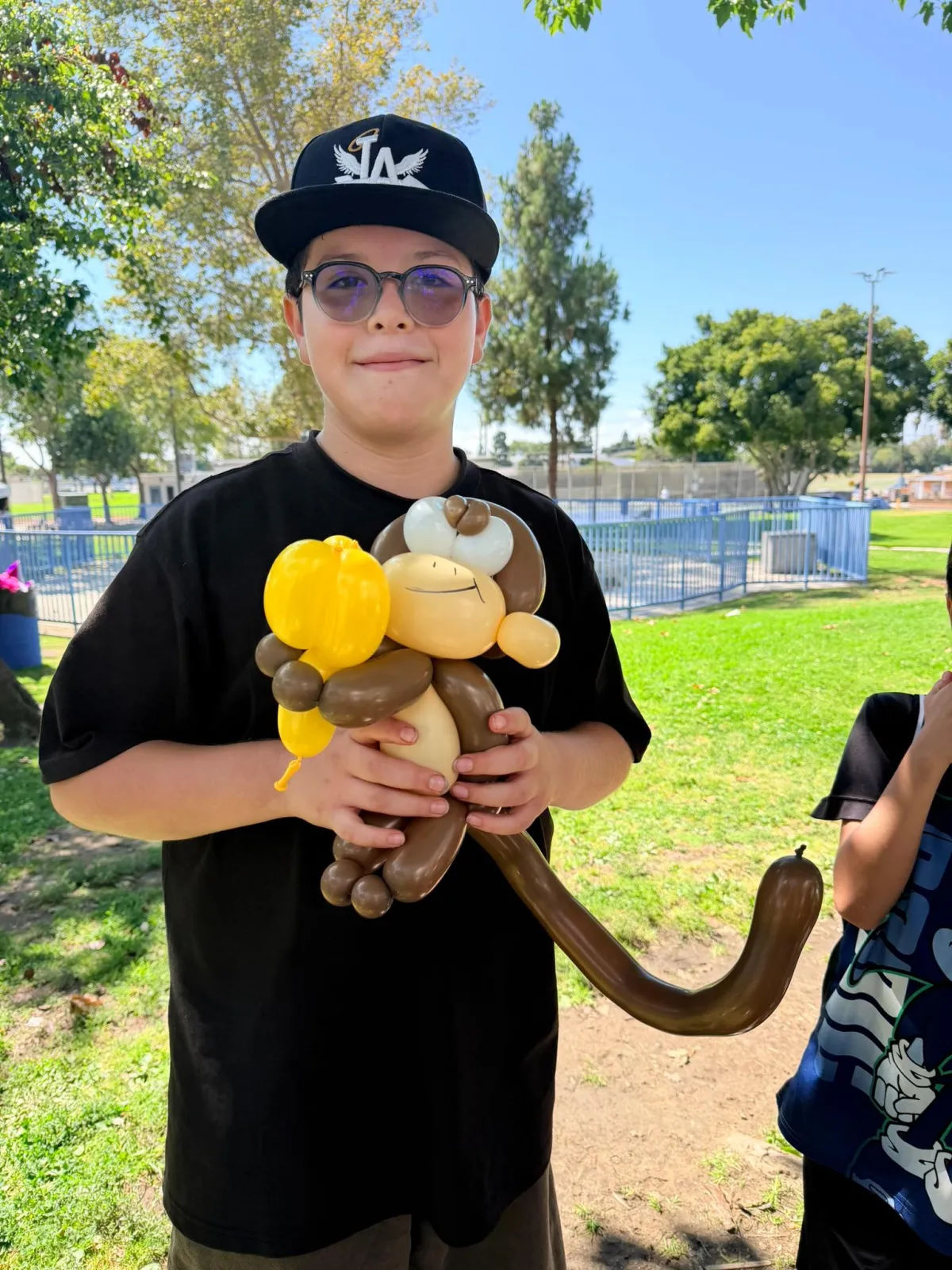 Balloon Twisting in Los Angeles 