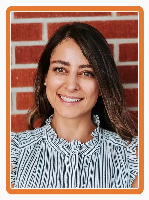 Headshot of Yas Shirinzadeh of Chaos to Calm Parenting