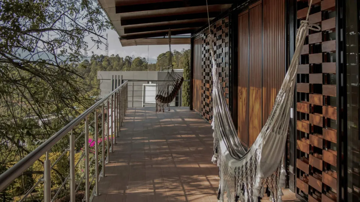 a view of a building with a sky background
