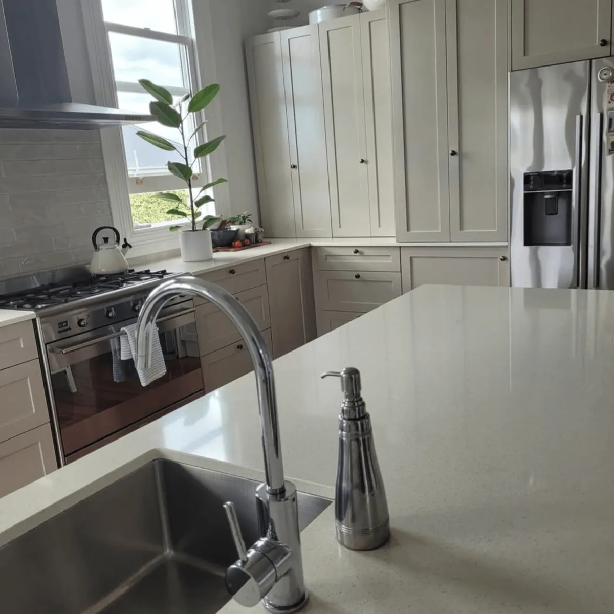kitchen cleaning North Shore Auckland sink bench and appliance cleaning