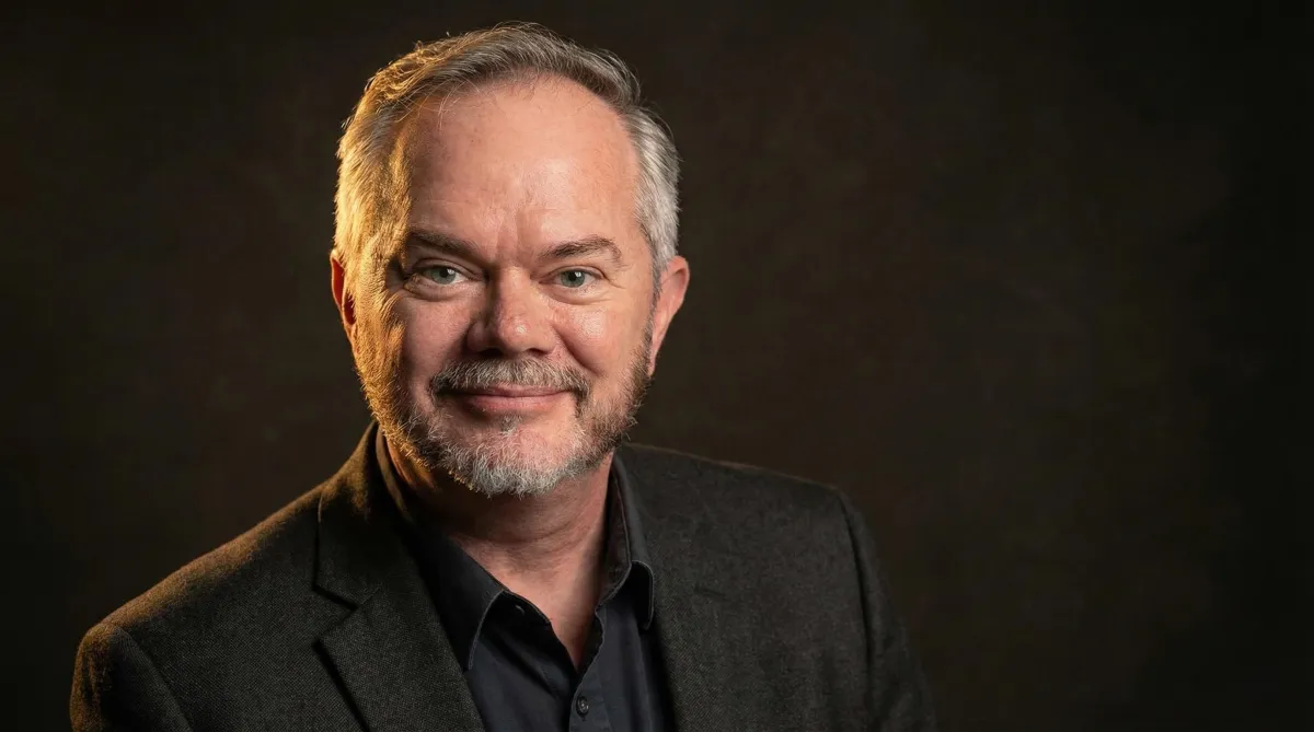 Dave Saunders Headshot