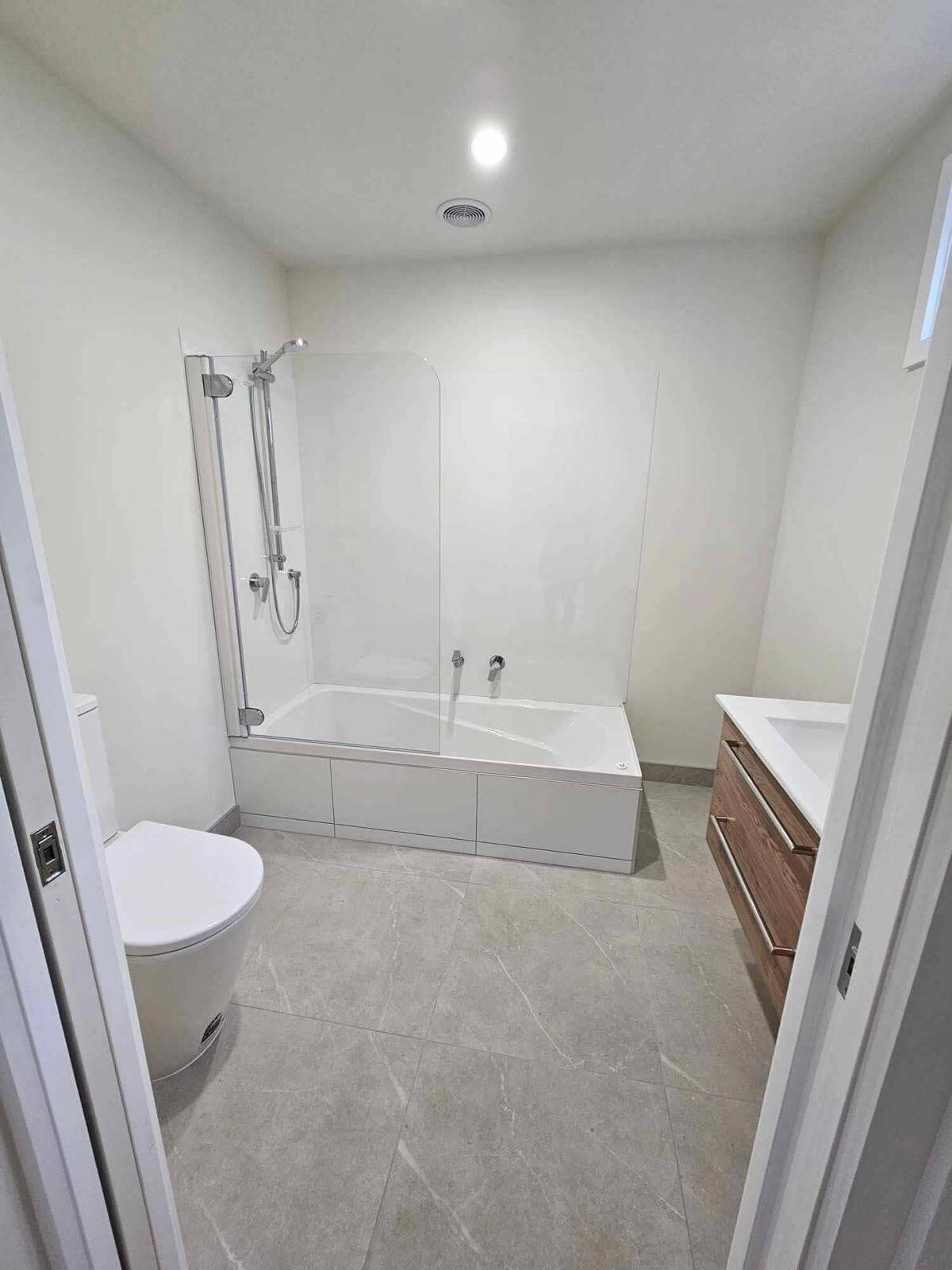 Contemporary bathroom renovation in Wellington