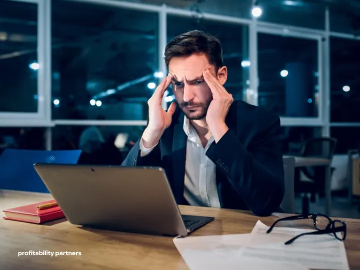 Wages Don’t Blow Out by Accident — They Blow Out When Labour Doesn’t Respond to Sales
