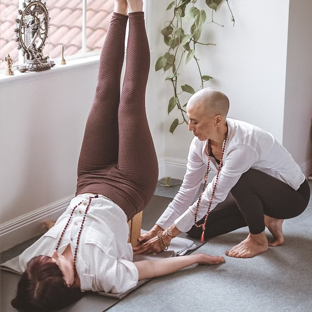 Supported Pose