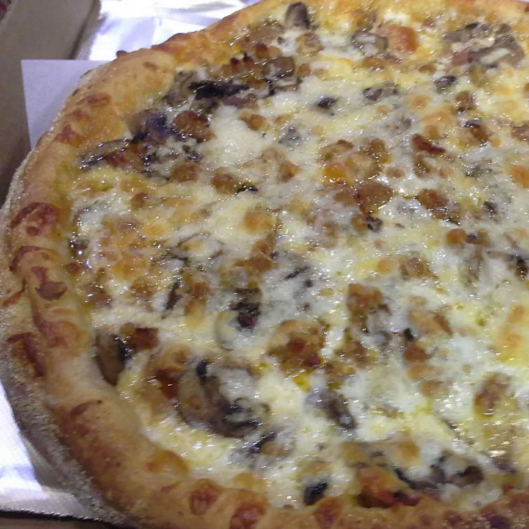 HAND TOSSED LARGE in Canonsburg