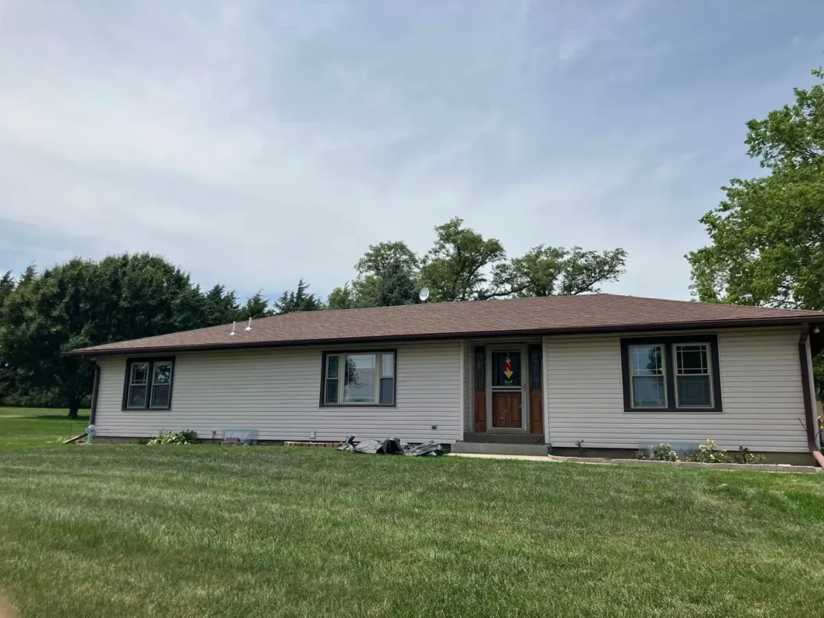 Roof installation Palmyra NE — crew installing shingles — Knapp Roofing LLC