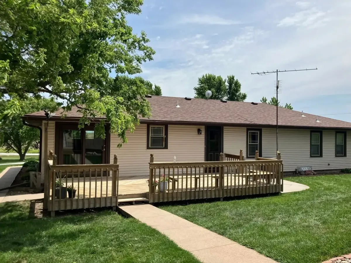 guttering services Union NE — seamless gutter install — Knapp Roofing LLC