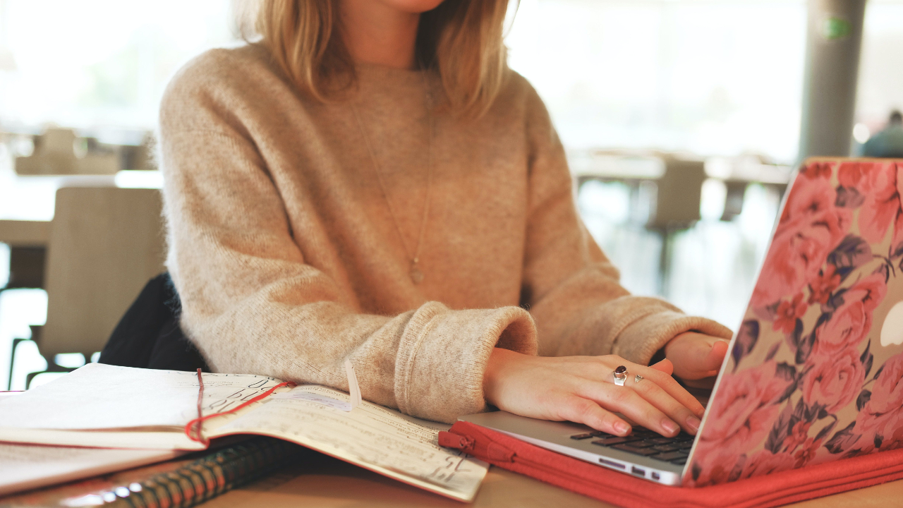 How to Balance a Full-Time Job While Starting and Running an Online Ministry.