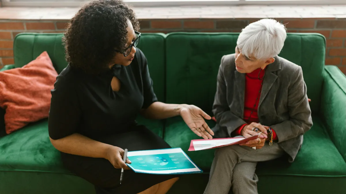 Find your God-given niche and shine online. Discover clarity and confidence, join our free masterclass for Christian entrepreneurs today!