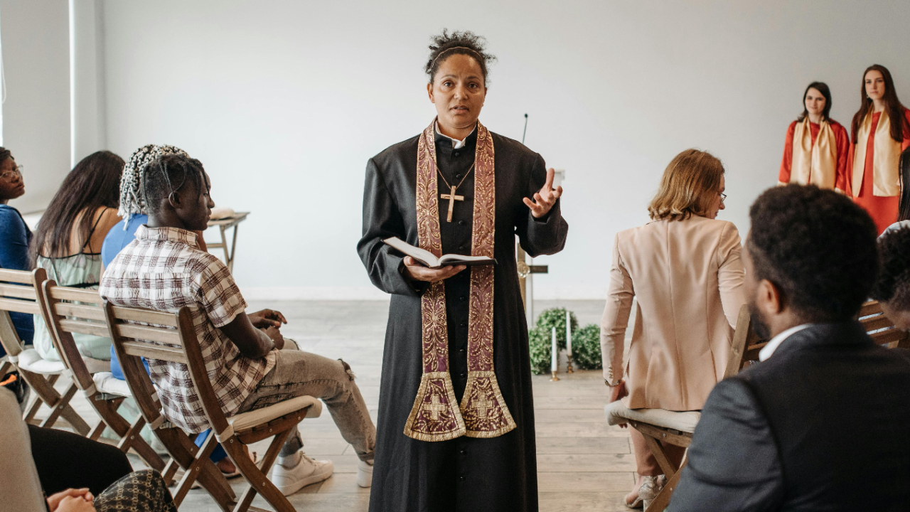 How Can You Teach God’s Word with Confidence—Even If You’re Not a Bible Scholar