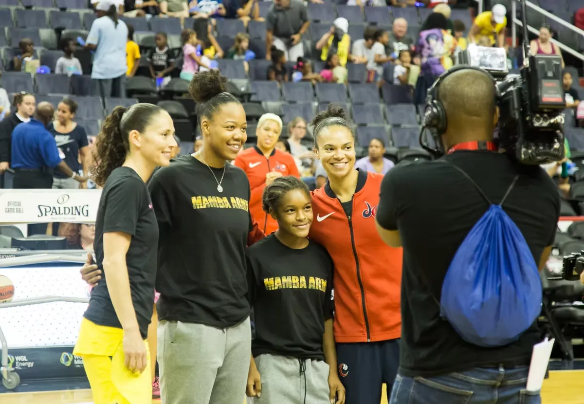 Mamba Army Athletes w/ Sue Bird & Kristi Toliver