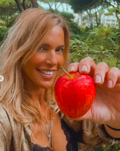 An apple a day keeps the doctor away 🍎 