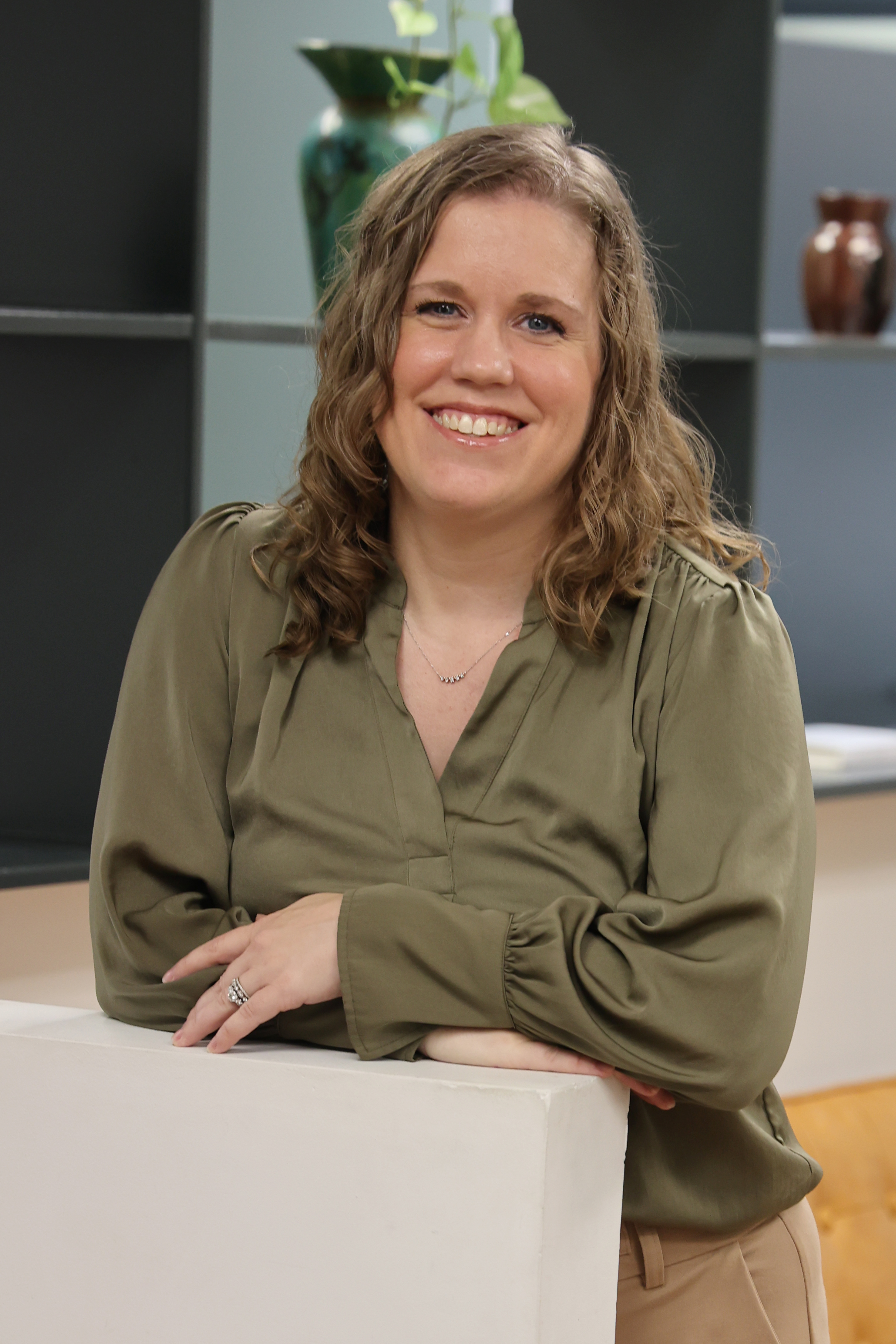 Dr. Emily Altunay, EMDR and trauma therapist, welcomes you to her clinic