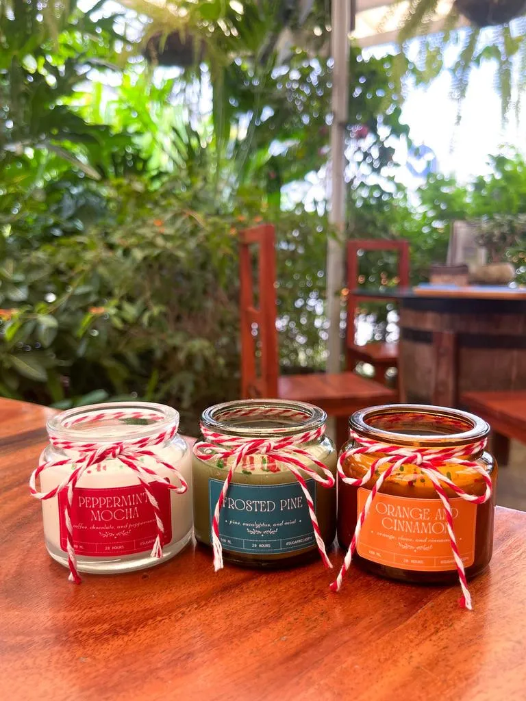 Warm amber candle set ideal for cozy evenings.