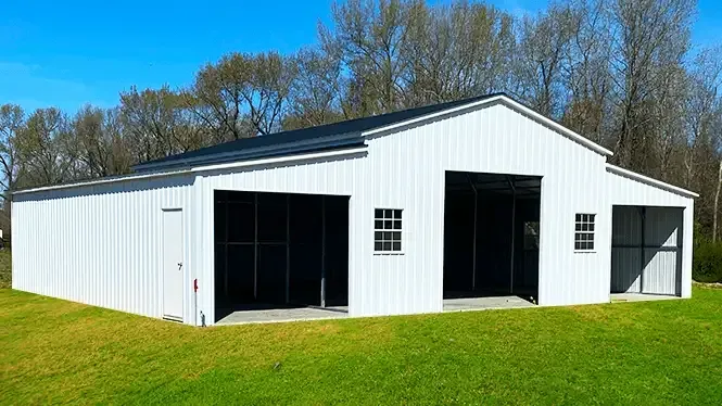 Custom steel warehouse built by Brookhaven Metal Building in Fort Worth, Texas