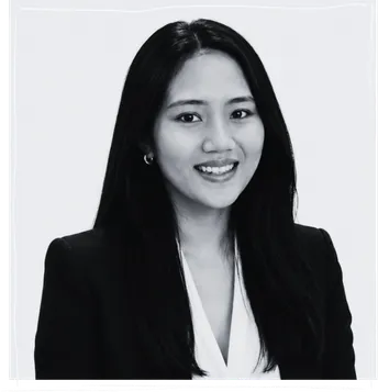 assistant-graphic-designer-nicole.jpg.jpg