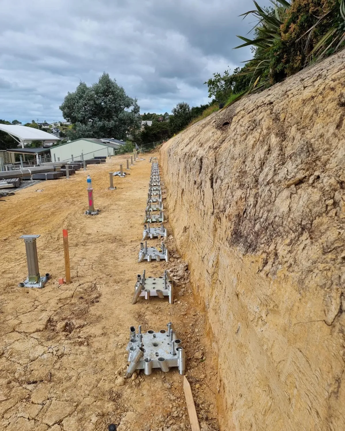 Sure foot foundations as used on a retaining wall