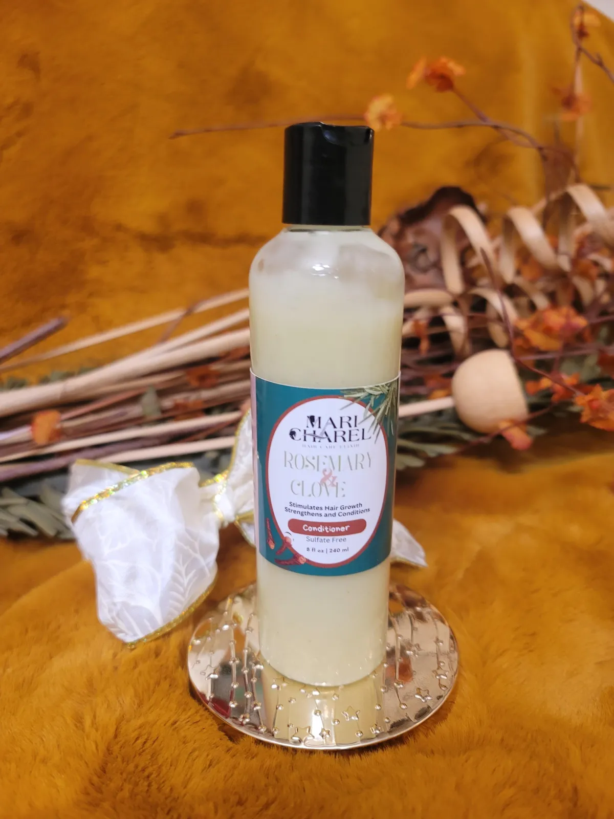oganic Hydration Booster Conditioner infused with Rosemary & Clove