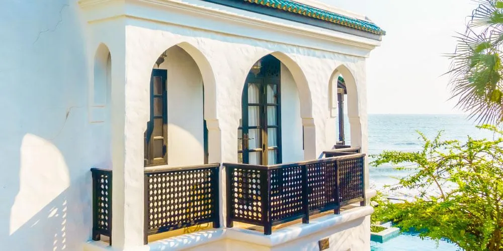 Villas, Suites & Locations