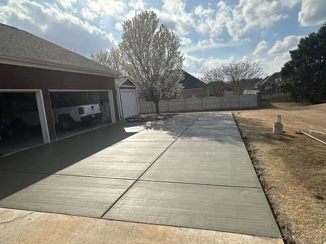 Huntsville Concrete Pros levels Driveway