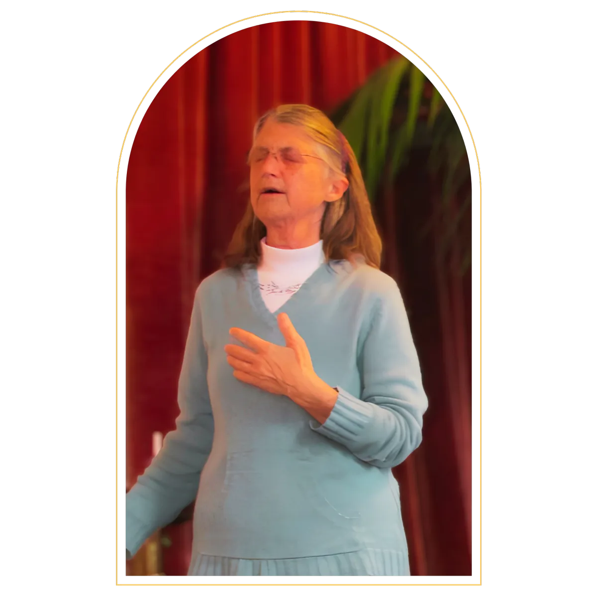 Victoria Simone Swan singing Tao Song during a healing event
