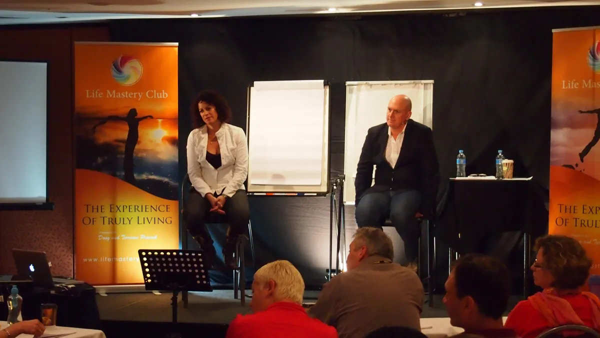 Douglas Peacock leading a live workshop