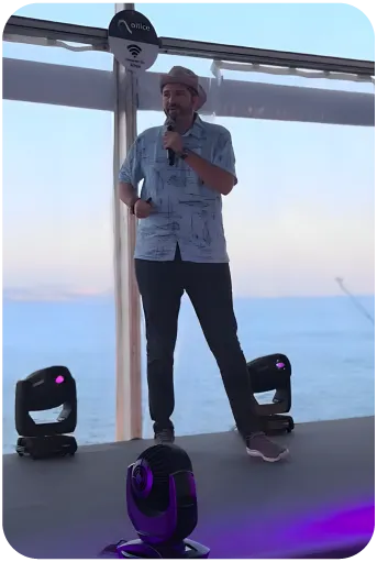 Jorge Padron Pitch at the beach