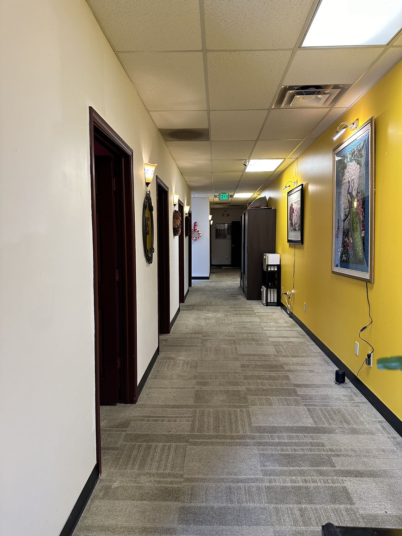 Peony Massage Entrance and Parking Access from Kingsgate