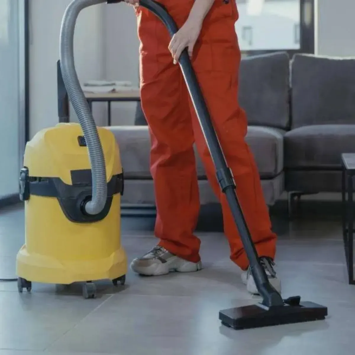 Move-In / Move-Out in Woodhaven