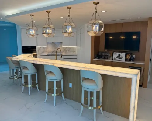 {{ custom_values.service_1 }} in {{custom_values.biz_area_1})