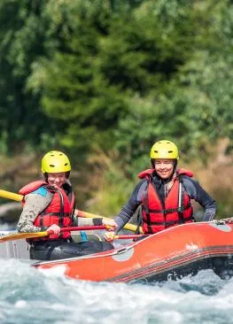 couple rafting