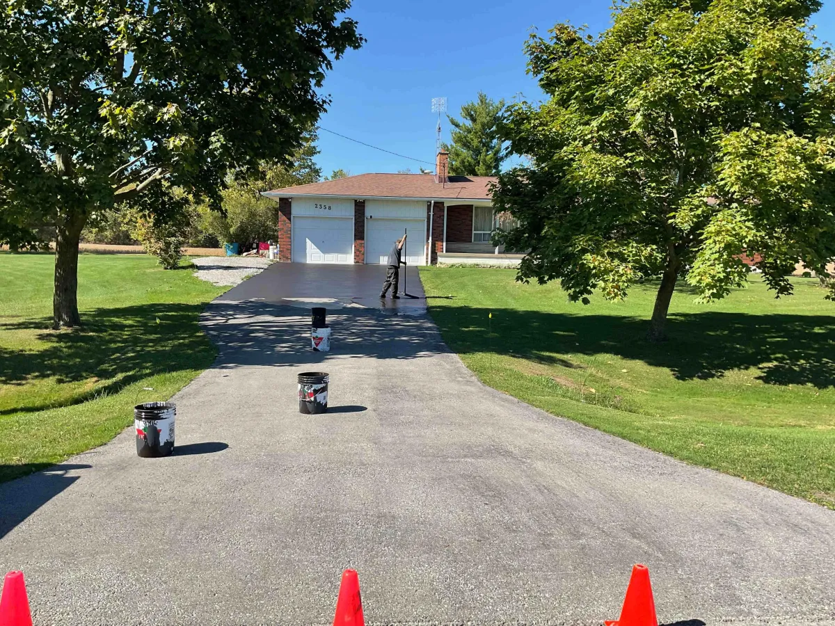 Asphalt Driveway Sealing in Hamilton