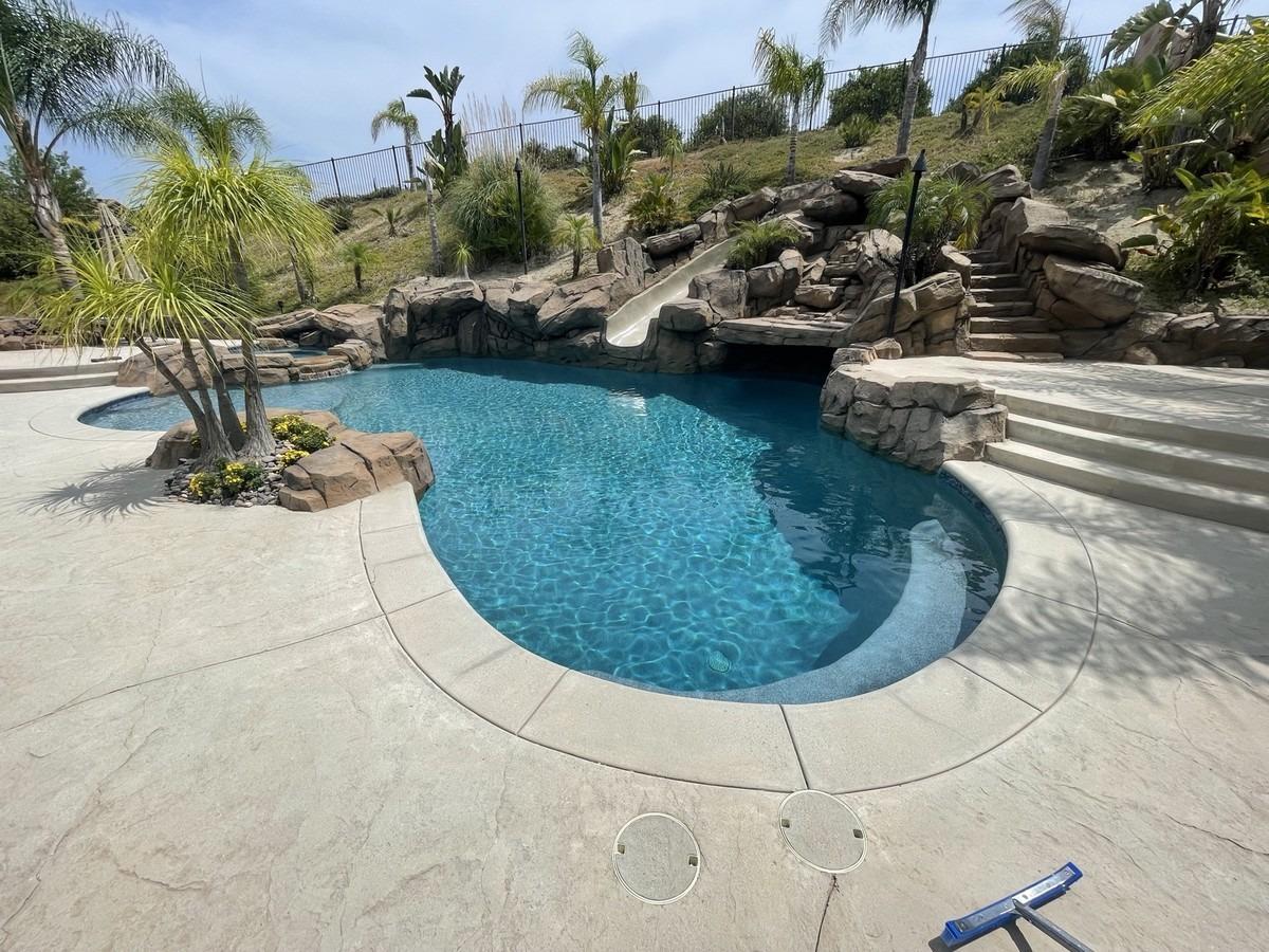 Palm Springs Concrete builds and installs pool deck