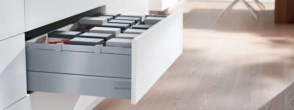 italian kitchen drawers