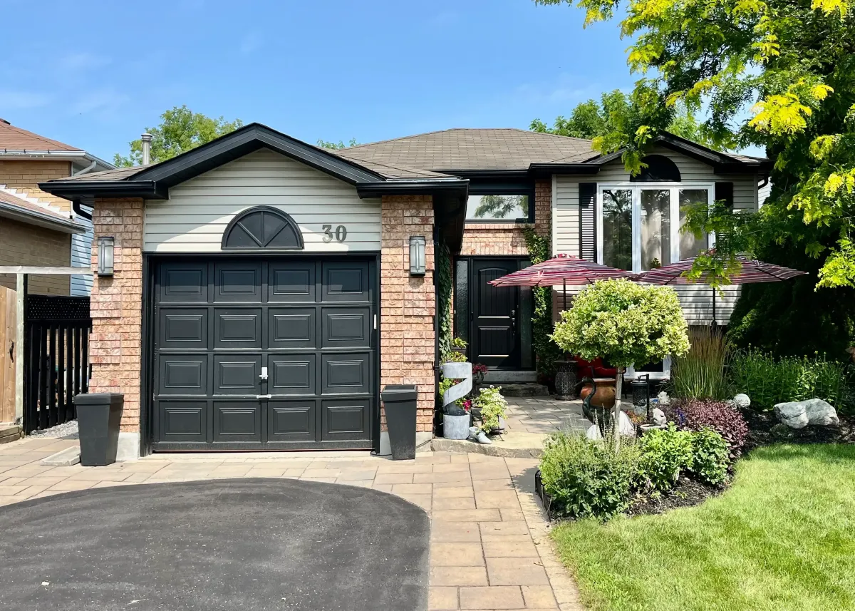 Professionally painted exterior of a Newcastle home by Altona Painting