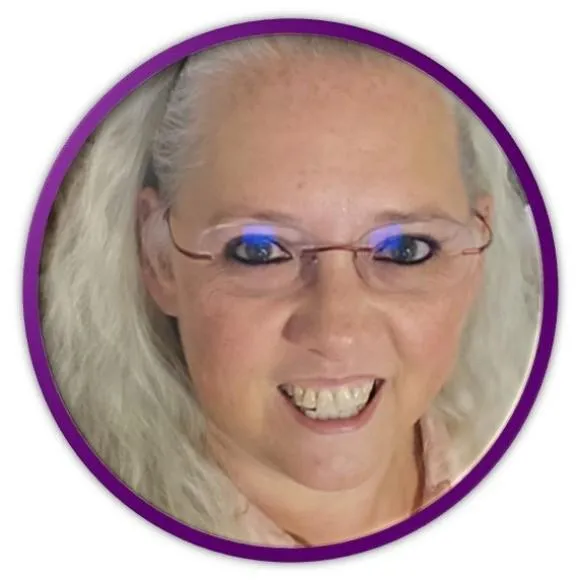 Debbie Reflsand