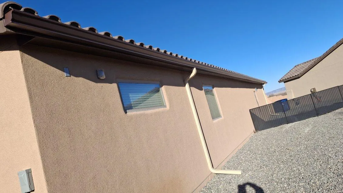 Seamless Rain Gutter Installation Albuquerque