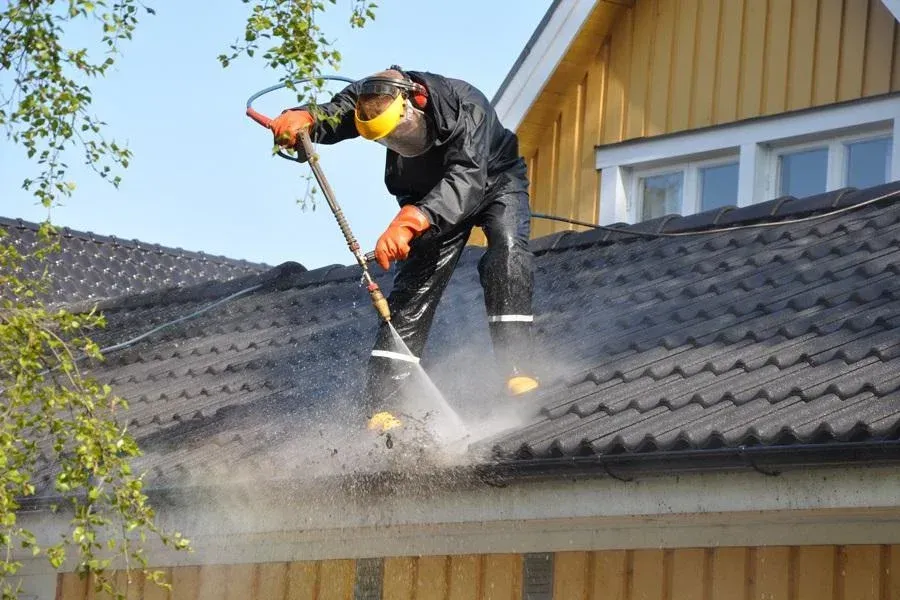  Seamless Rain Gutter Installation