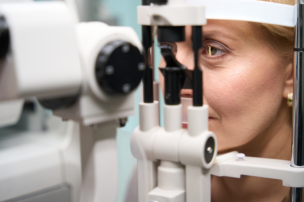 How Regular Eye Exams Catch Cataracts Before They Worsen