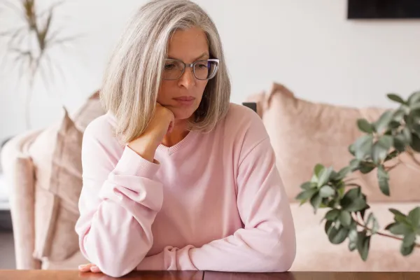 single lady over 50 waiting for phone to ring but shes been ghosted
