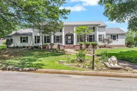 Jonesboro AR Concrete builds and installs Driveway