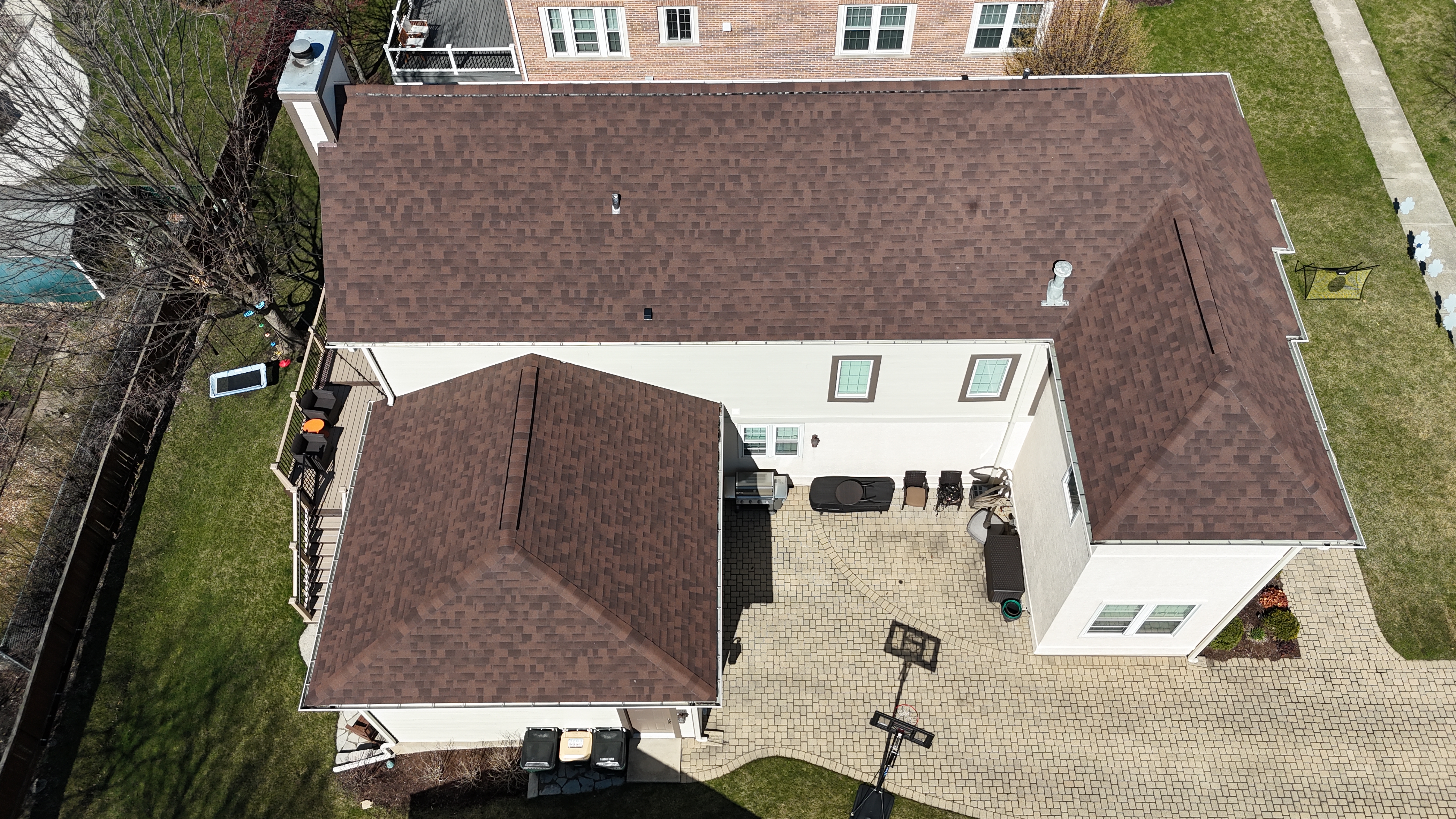 Malarkey Antique Brown shingle roof installed by Northwind Exteriors on a home in Park Ridge, IL, blending warmth and durability for lasting appeal.