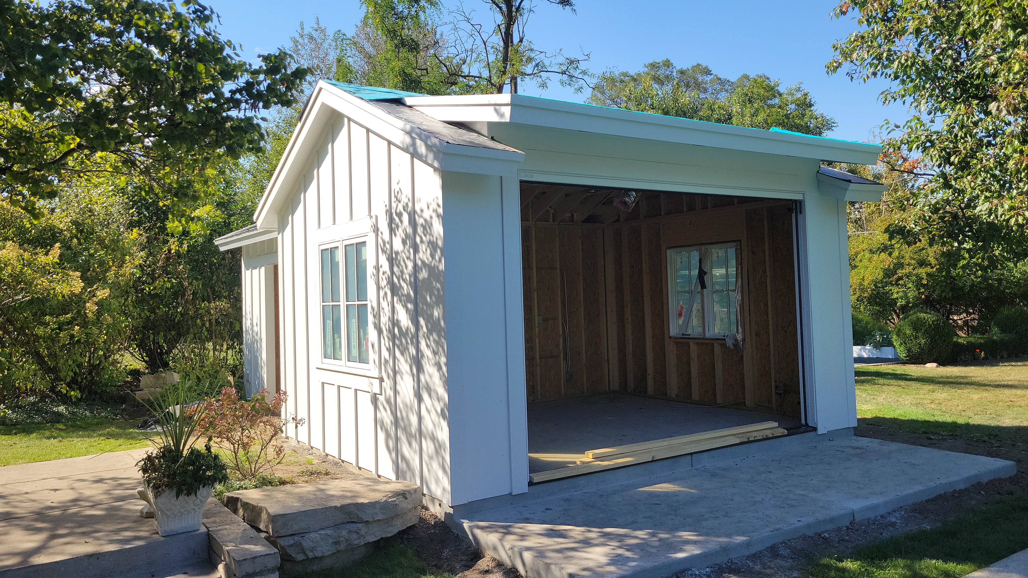Black Vinyl Window from Midway Alliance installed by Northwind Exteriors in Park Ridge, IL.