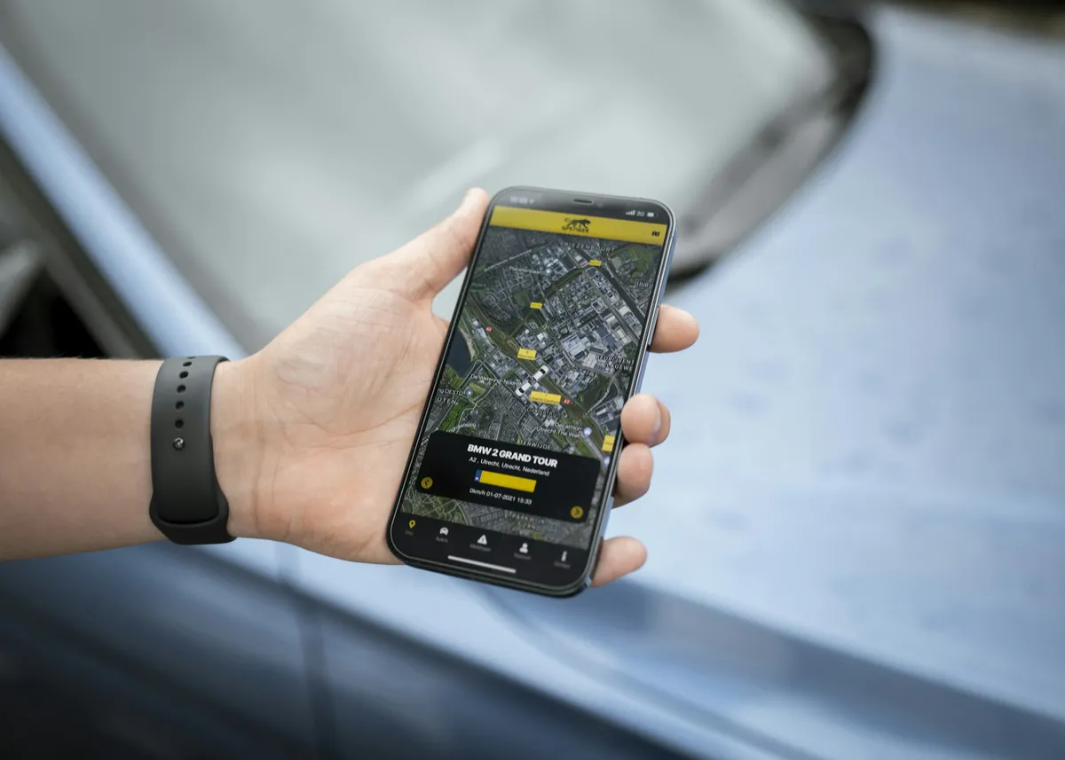 Installing A GPS Tracker