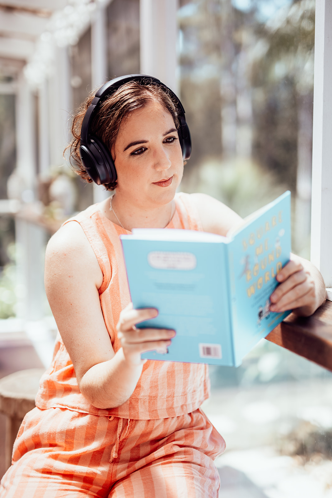 Neurodivergent support checklist by Chelsea Luker featuring sensory, communication, session and identity preferences for Autistic and ADHD individuals.