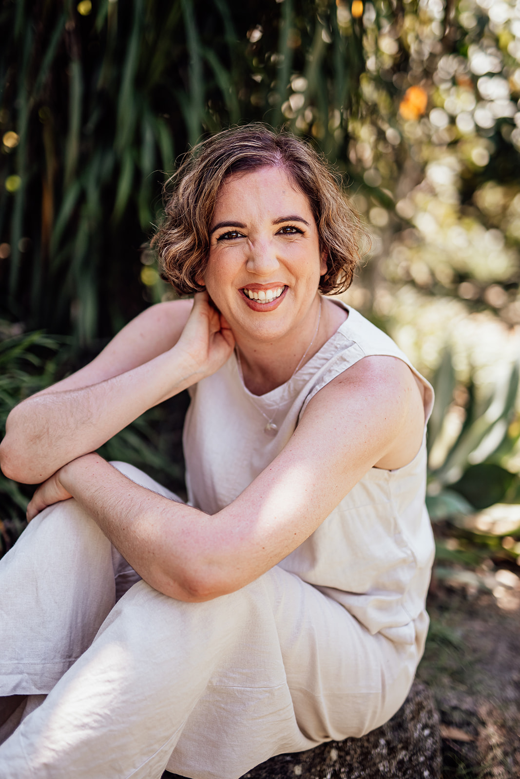 Neurodivergent support checklist by Chelsea Luker featuring sensory, communication, session and identity preferences for Autistic and ADHD individuals.