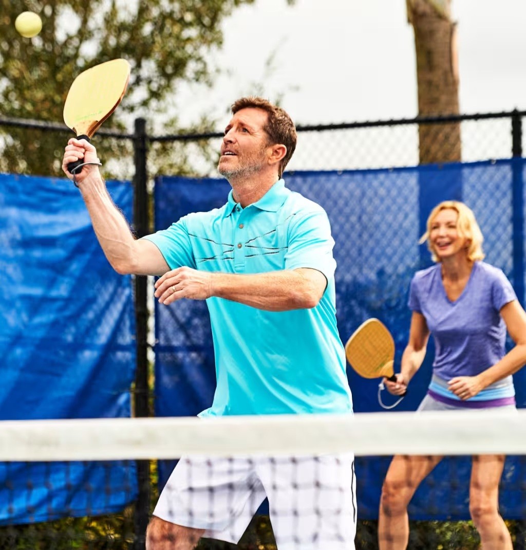 Pickleball at Lakehaven