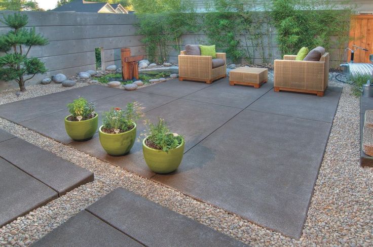 Eugene Concrete builds and installs Patio